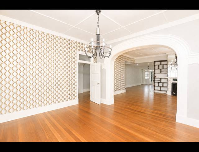 4 BEDROOM HOUSE FOR SALE IN ESSENWOOD